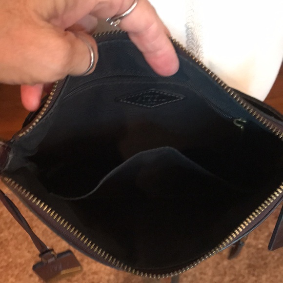 VINTAGE FOSSIL LEATHER CROSSBODY BAG - Picture 8 of 13